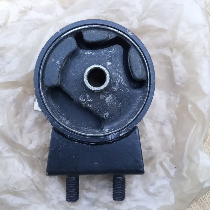 Engine mounting depan ford laser taxi