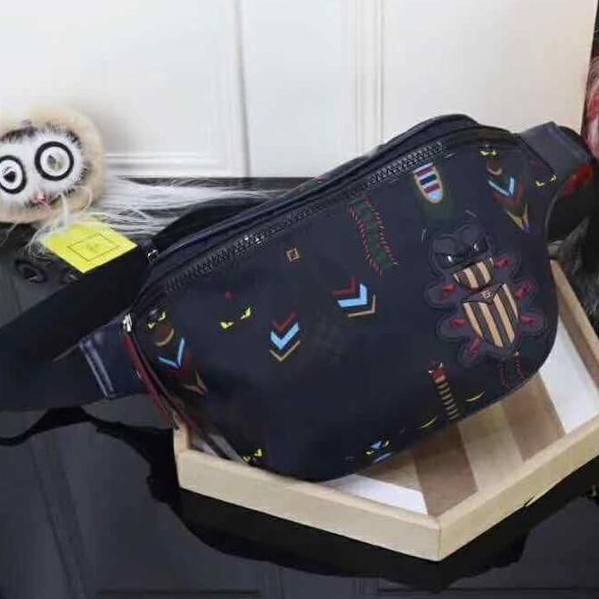 Pengiriman Cepat Waist Bag Fendi Pria Mirror Quality / W026 DISKON