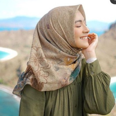 CRAYOLA SCARF " IVY ORI HL