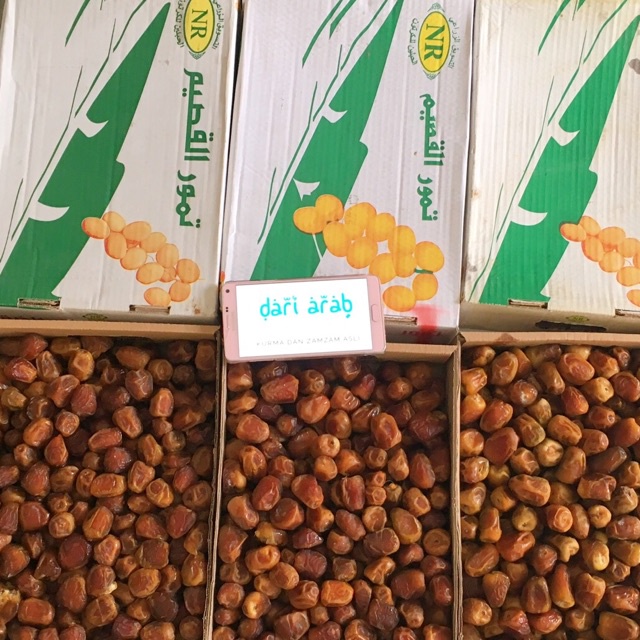

Kurma Sukari 3 Kg Al Qasim - Sukkari 3Kg Murah - Al-Qasim - Kurma Raja - Kurma King Salman