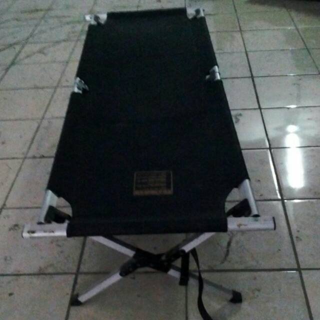 Kain velbed velbed hitam hijau