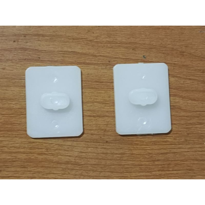 Ganjal per/Tatakan per daun mobil universal (kotak)