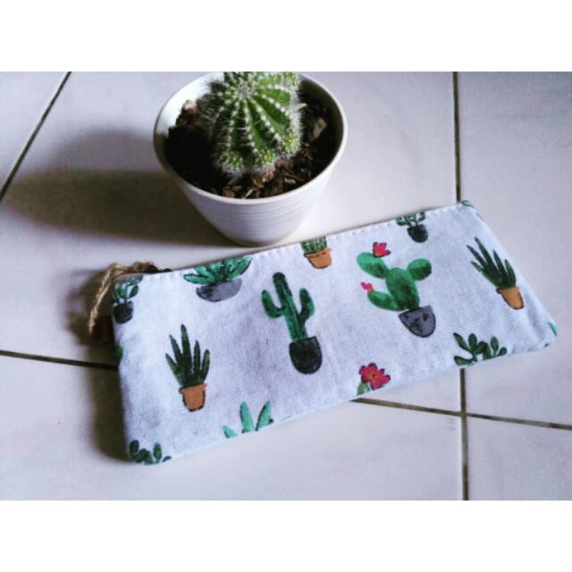 

Tempat pensil- tepak pensil Mr.diy
