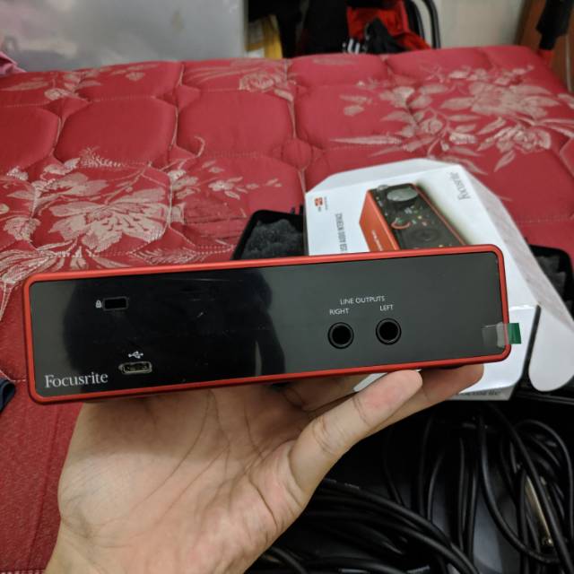 focusrite 2i2 gen 3 bekas studio one