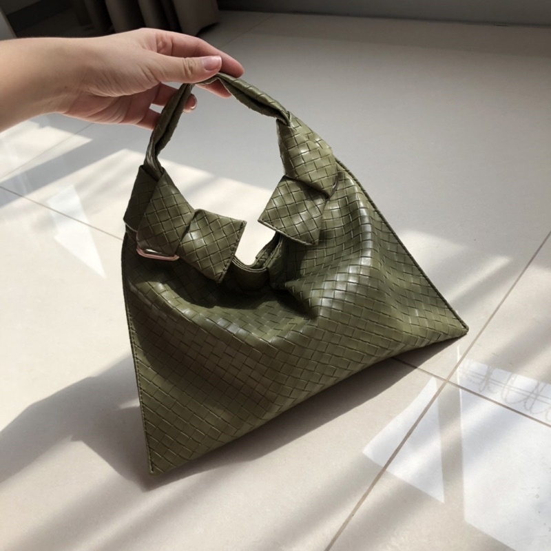 Zoe Woven Handbag - Tas Wanita Anyaman Hobo Knot Bag