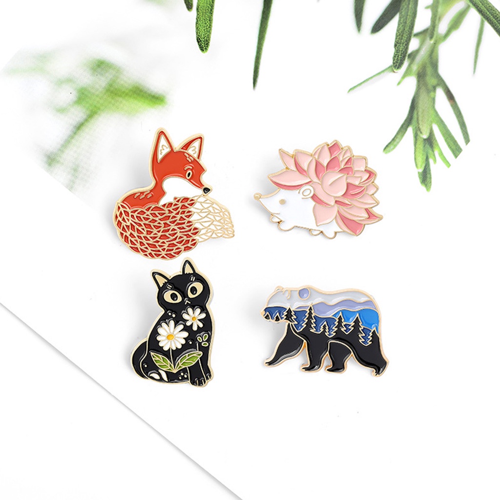 Bros Pin Enamel Bentuk Rubah Kucing Beruang Landak Gaya Jepang Untuk Travel