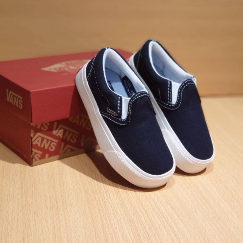 SEPATU SLIP ON ANAK LAKI LAKI PEREMPUAN SEPATU VANS KIDS PREMIUM HIGH QUALITY SEPATU SEKOLAH ANAK LAKI LAKI PEREMPUAN KADO