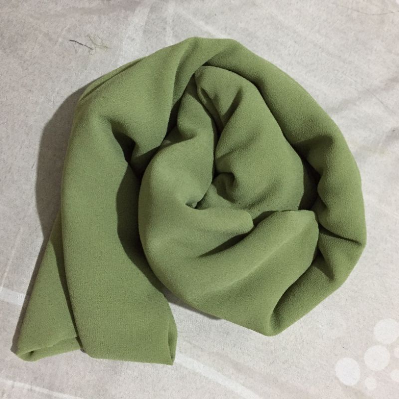 Delia instant khimar layer diamond crepe italiano (beli 3=100k)-Greentea