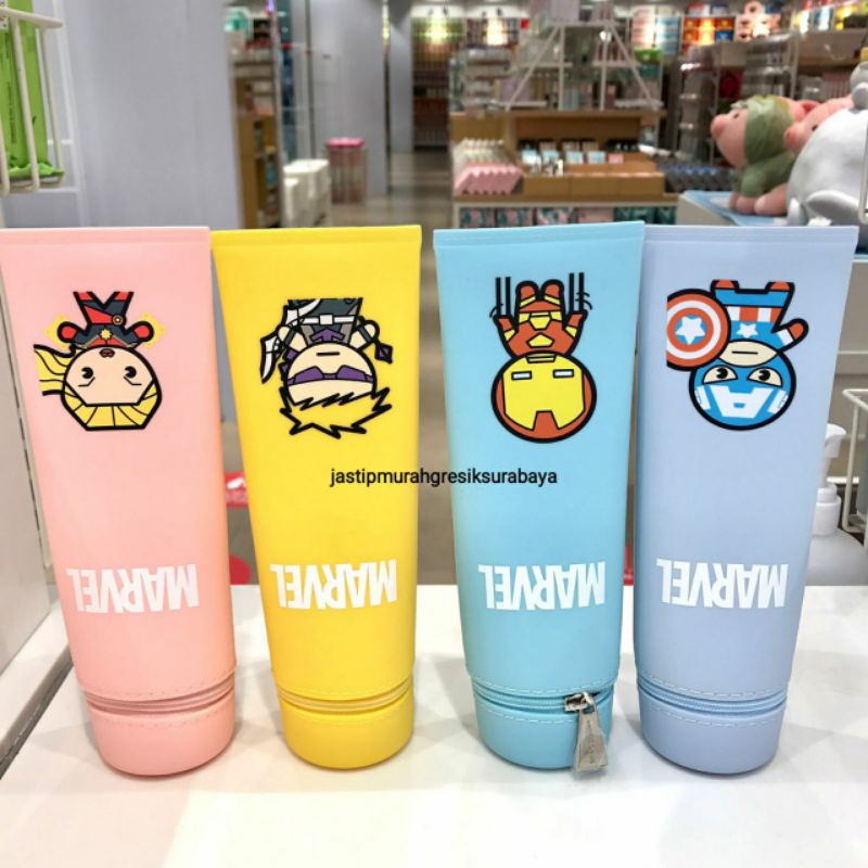 MARVEL PENCIL POUCH 20X5X5 CM TEMPAT PENSIL BAHAN SILIKON TEMPAT PENSIL MINISO CAPTAIN AMERIKA IRON 