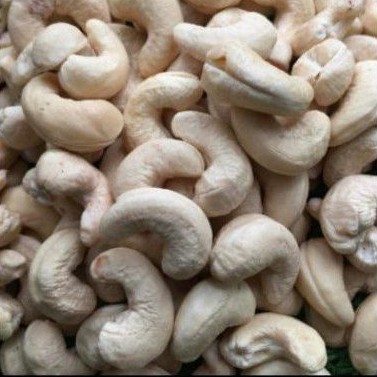 

kacang mete mentah super grade (500gram)