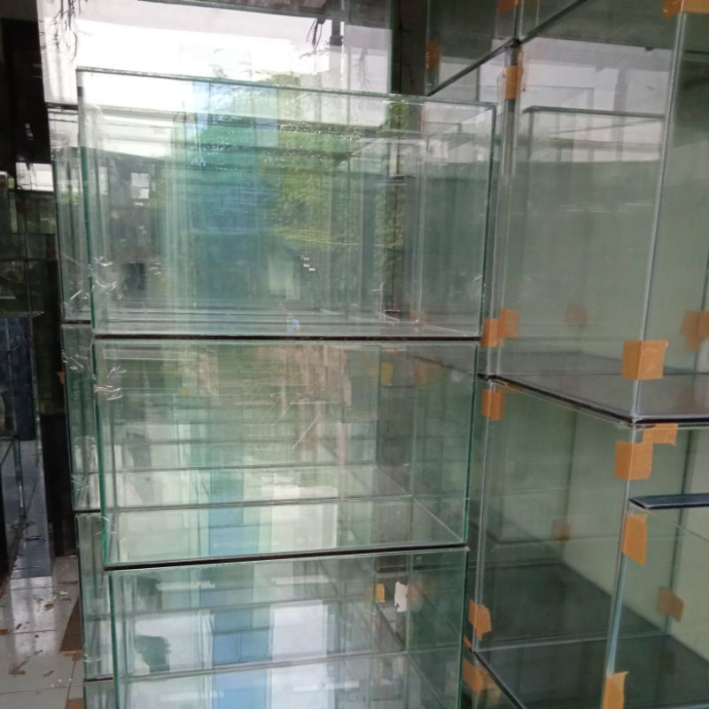 aquarium kaca ukuran 60x40x40
