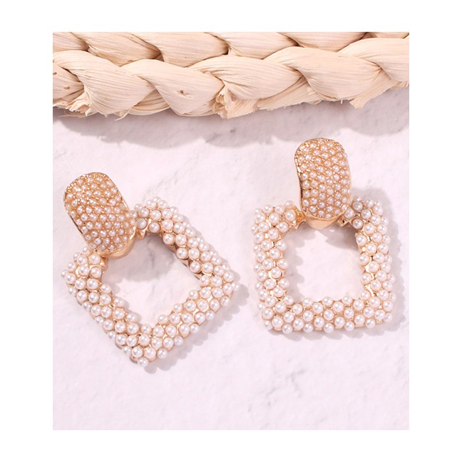 LRC Anting Tusuk Fashion Gold Alloy Pearl Square Earrings F99711