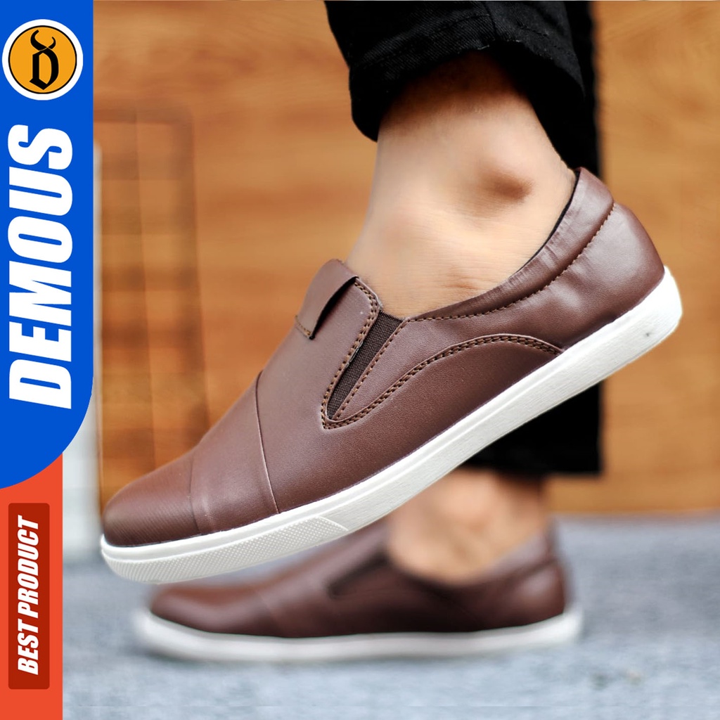 Sepatu Slip On Pria Sepatu Casual Pria Formal Kulit Pu Sepatu Pantofel Kerja Kantor Kuliah Kondangan Sepatu Slop Pria Sepatu Hitam Pria DEMOUS KAZABEL