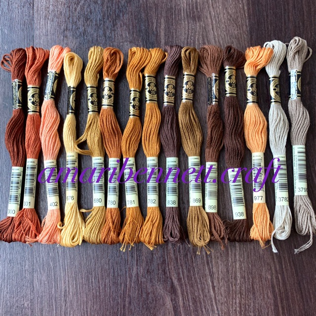 (BROWN) Benang Kristik DMC