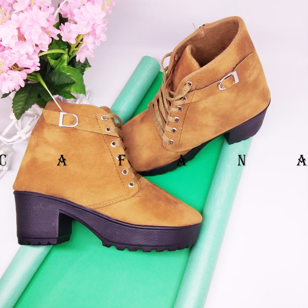 BEST SELLER Sepatu Boots  Wanita SBO99