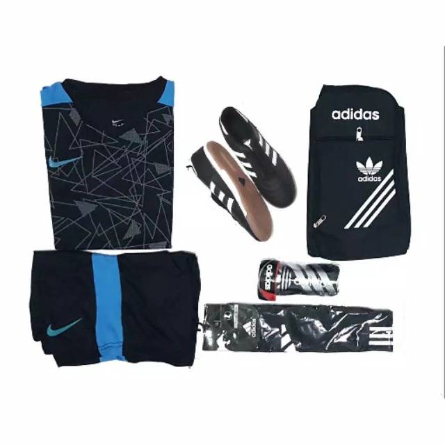 Sepatu futsal Adidas kulit bonus tas kaos kaki deker dan Jersey bisa COD