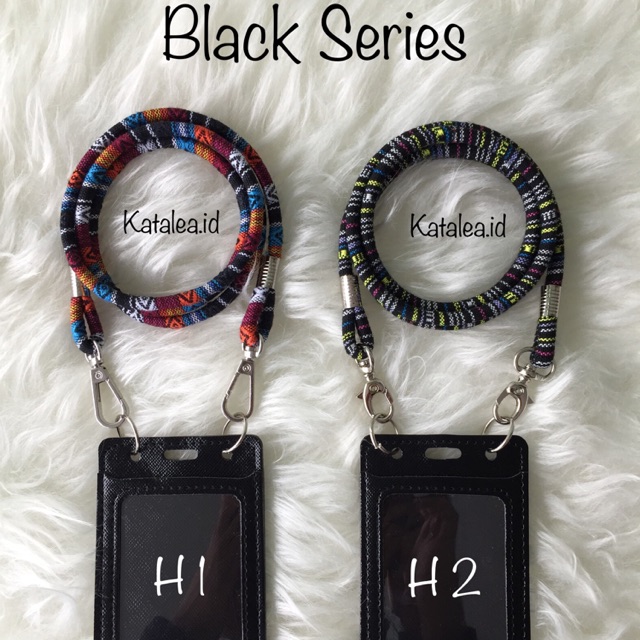 

Id Card Holder Tali Tenun / Lanyard Tenun - Hitam