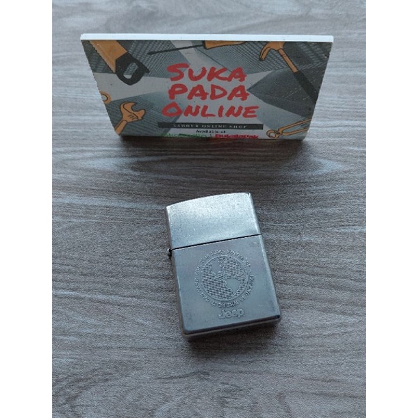 Korek api mewah bekas Zippo Vintage 1997 Jeep Silver plated dus lengkap