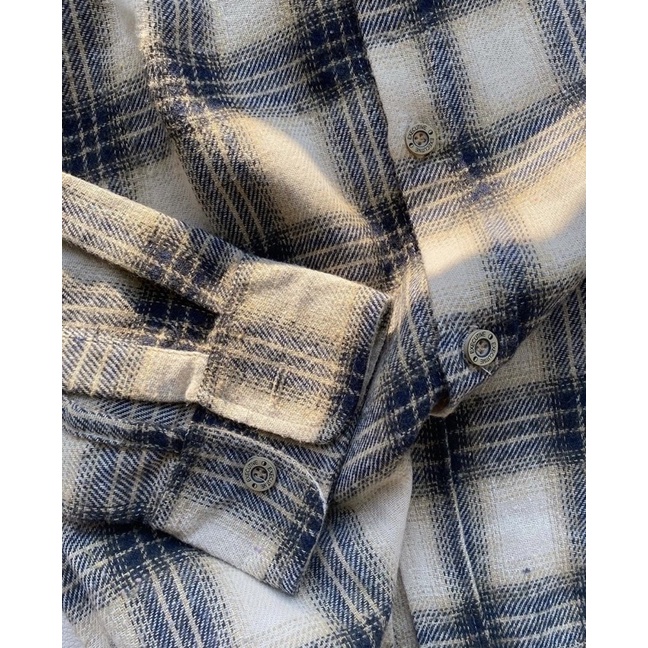 ready preoved kemeja doyoung nct 127 ( replika )