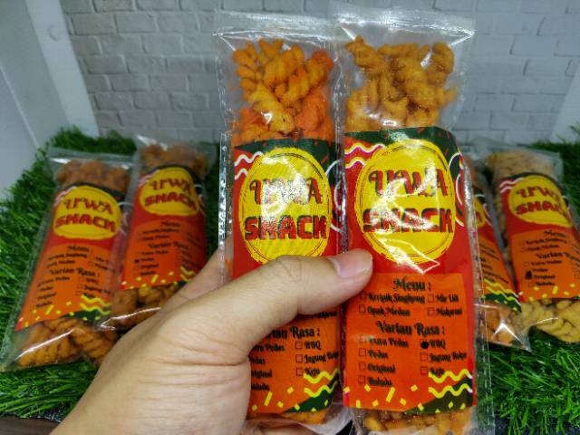 

Makaroni/ Makaroni Spiral/ Makaroni Pedas/ Makanan Ringan Murah