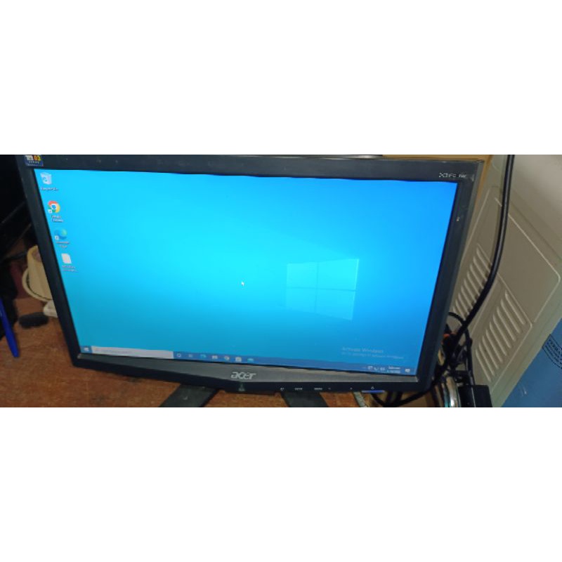 monitor lcd komputer accer 16 in bonus kabel