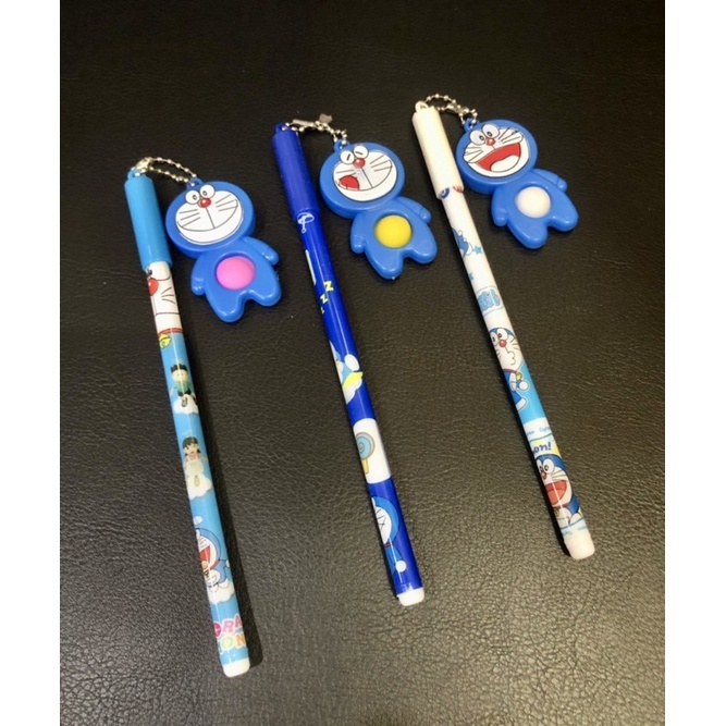 

Pen gel / gelpen gantungan doraemon pop it (satuan)