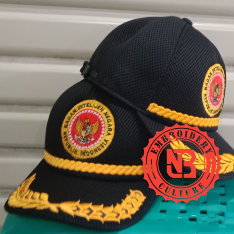 Topi Bin (Badan Intelijen Negara)