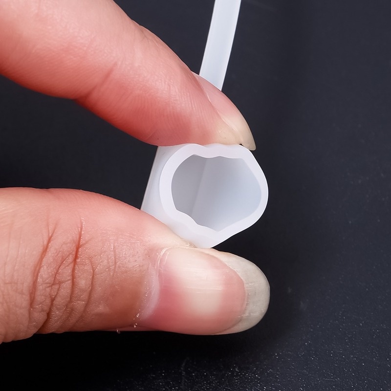 Cover Pelindung Plug USB A Male Bahan Silikon Anti Air / Debu Dengan Tali Gantung