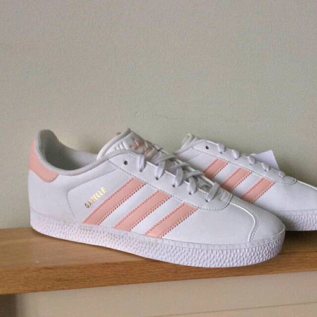 adidas gazelle ash pink