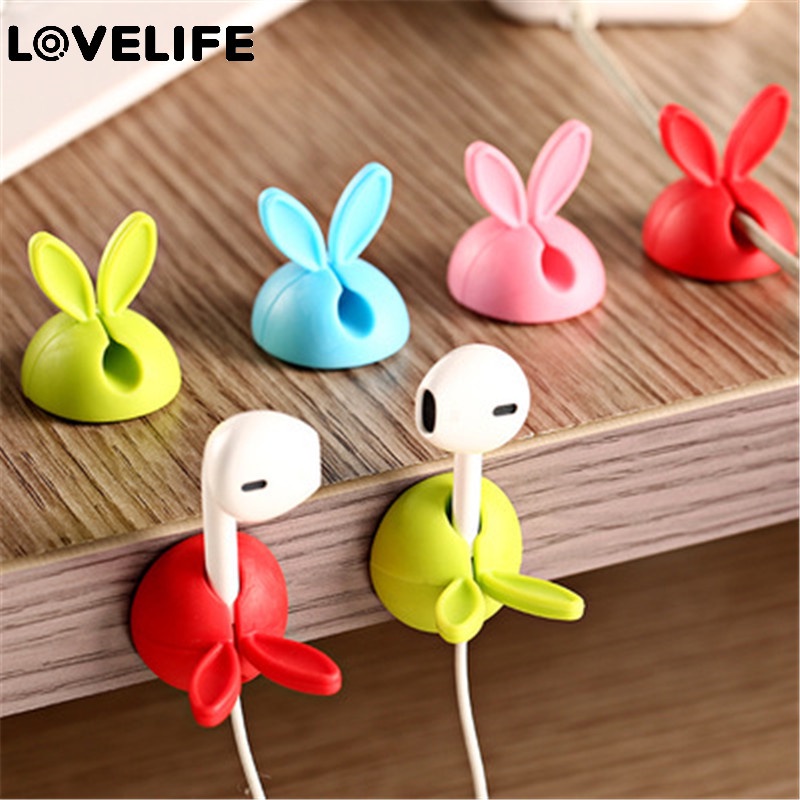 5pcs Klip Kabel Data / Charger / Earphone Bentuk Kartun Telinga Kelinci