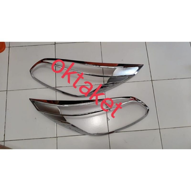 garnish lampu depan Chevrolet spin chrome