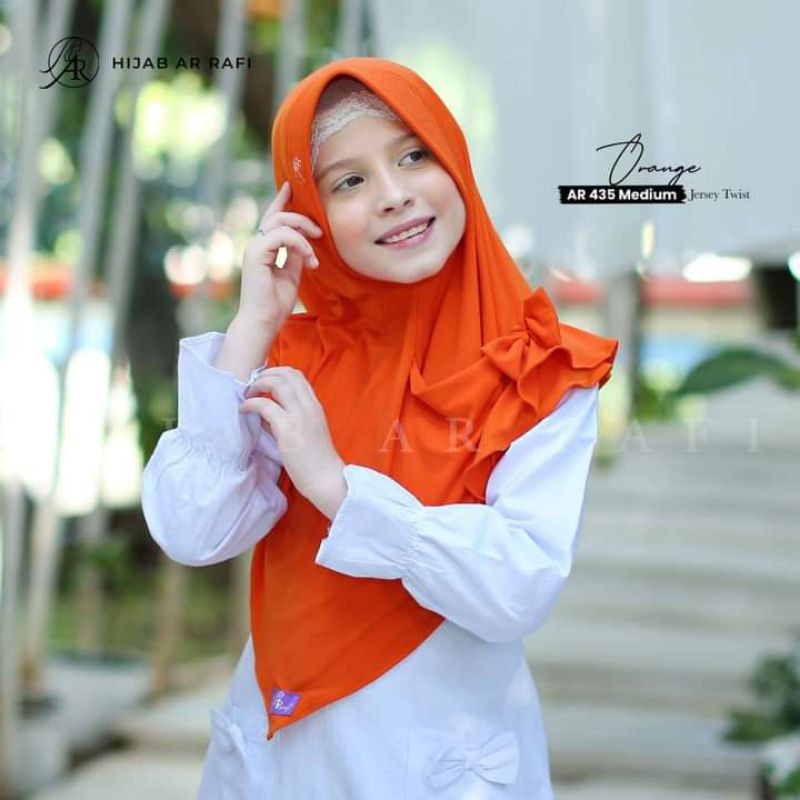 jilbab Hijab Kerudung Bergo anak terbaru 2021 kode Ar 435 medium by Arrafi Zoya Elzatta Rabbani