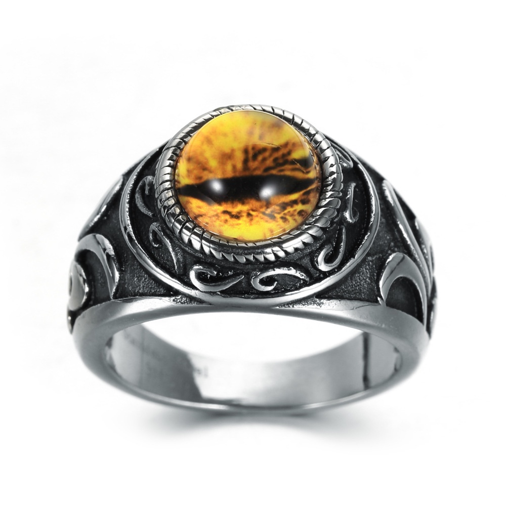 Cincin Bahan Stainless Steel Warna Kuning Gaya Vintage Untuk Pria