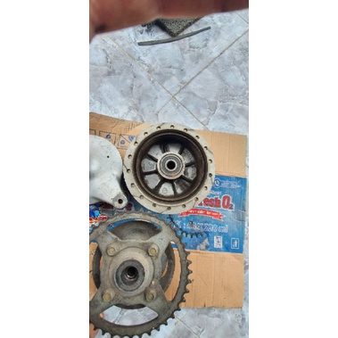 tromol belakang suzuki gsx250 thunder250 ori