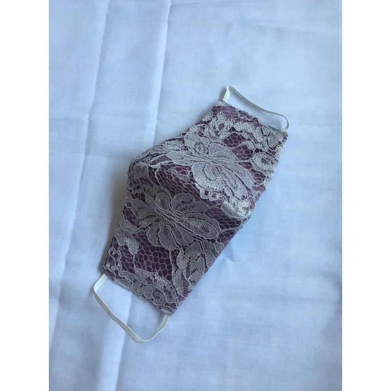 Masker Brukat Motif 3ply/lapis Ungu Bunga. Masker pesta/acara/kondangan