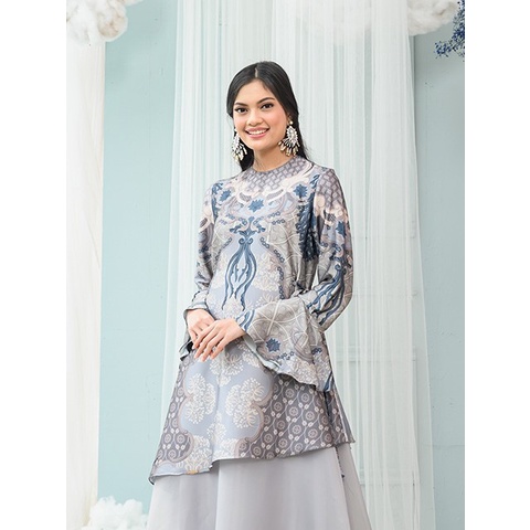 Hailey Tunic in Cloud Grey - Wearing Klamby