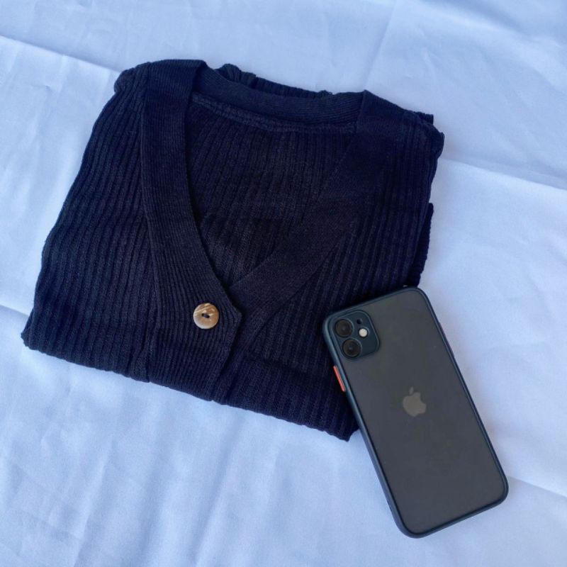WILLY CARDIGAN RAJUT / CARDIGAN CROP RAJUT / Cardigan rajut crop kancing batok / WILLY CROP CARDY RAJUT-Hitam