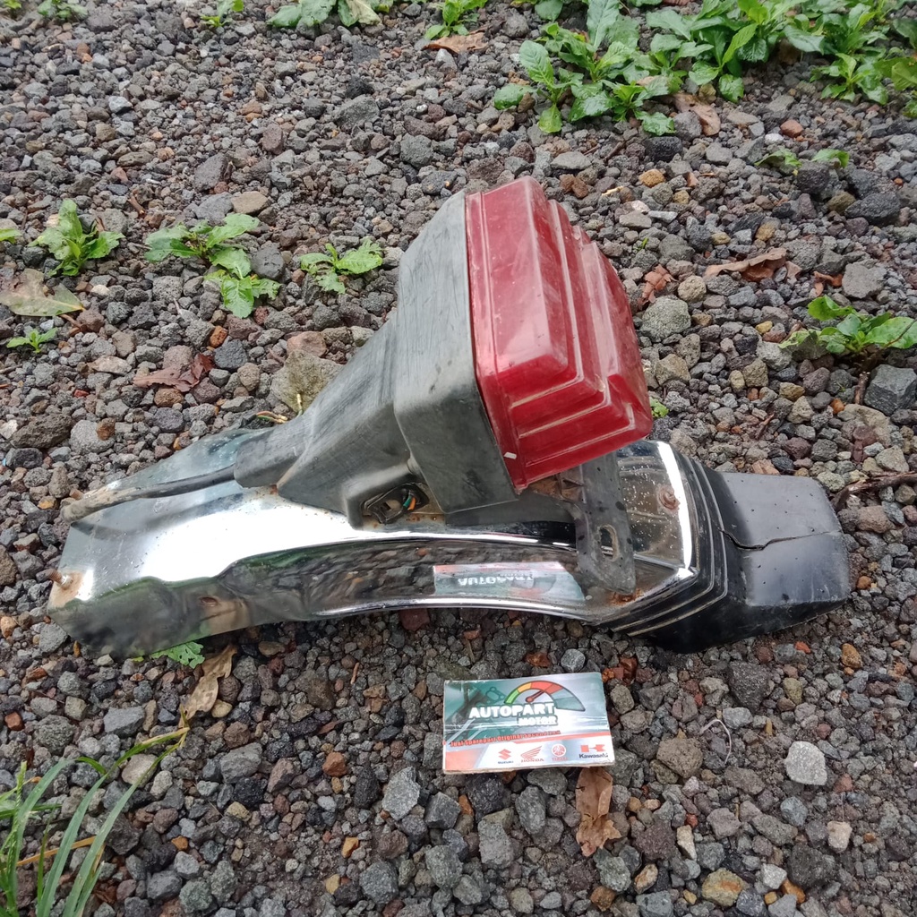 spakbor belakang besi Set lampu belakang Honda Win original honda win asli original