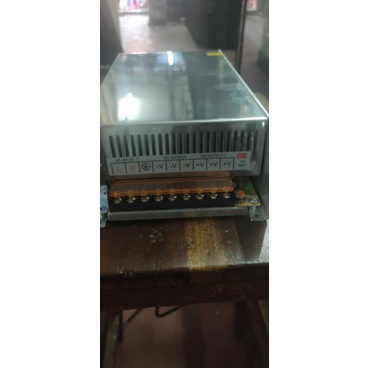 Power Supply DC 24V 30A merek M input AC 110-220V