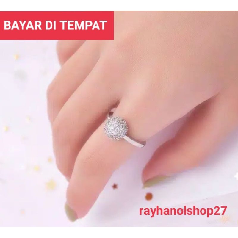 CINCIN TITANIUM PILIHAN TERSEDIA WARNA SILVER DAN GOLD PERMATA BULAT ANTI KARAT ANTI PUDAR