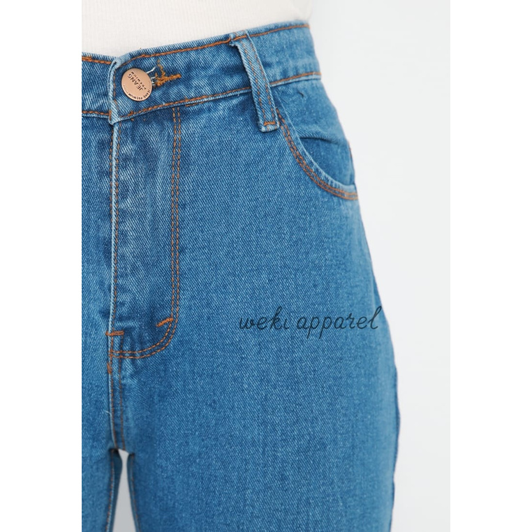 Weki Boyfriend Jeans Wanita  Medium Blue