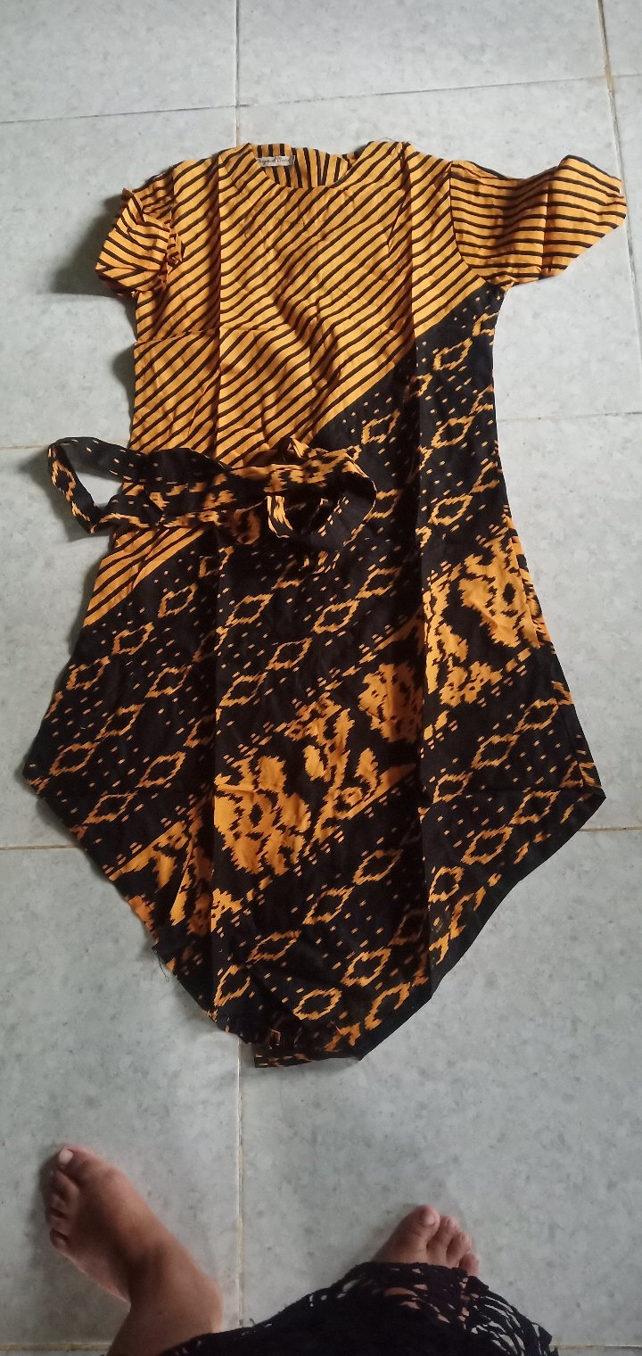 Dress Lancip Motif Tenun Troso