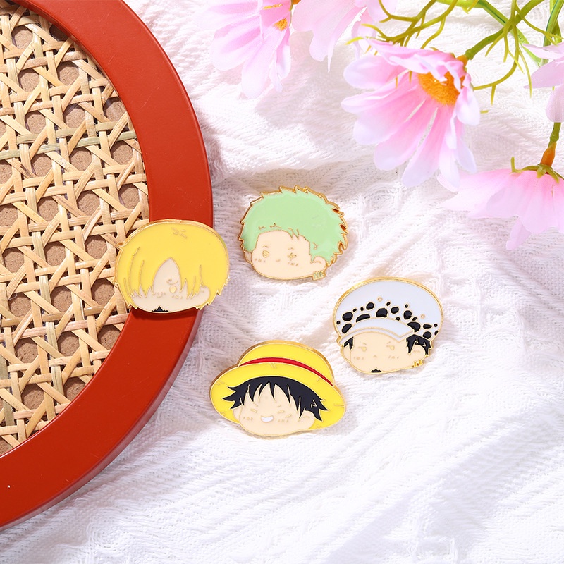 Bros Pin Enamel Desain Anime One Piece Luffy Zoro Rasanji Avatar Untuk Suvenir