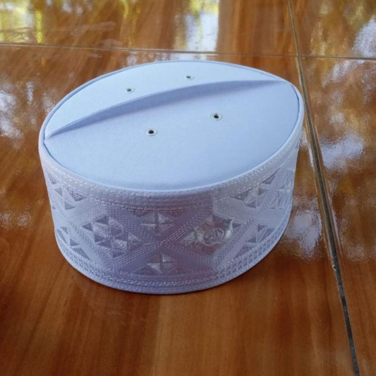 TWG.15Jn22ᴰ - Peci Putih Haji Peci Kopiah Terompah Peci Assagofah Peci Madinah putih peci bugis puti