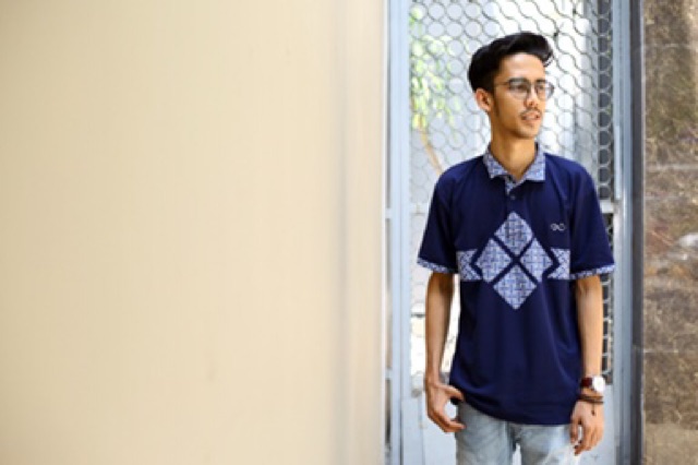 Loyal Kaos Polo Batik Navy Modern Pria M L XL XXL