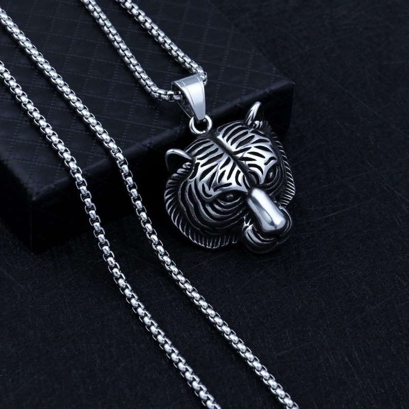 Kalung Liontin Kepala Harimau Bahan Stainless Steel Gaya Retro Eropa Amerika