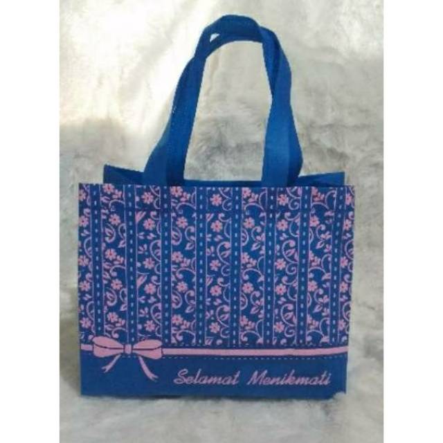 

Tas goodie bag souvenir acara pernikahan, pertunangan, khitan, ultah