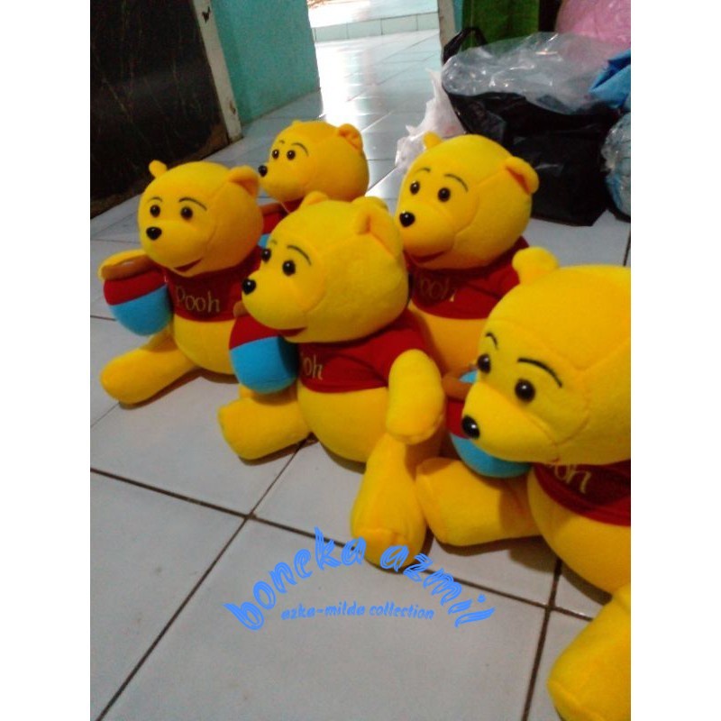 Boneka winie the pooh gentong size l