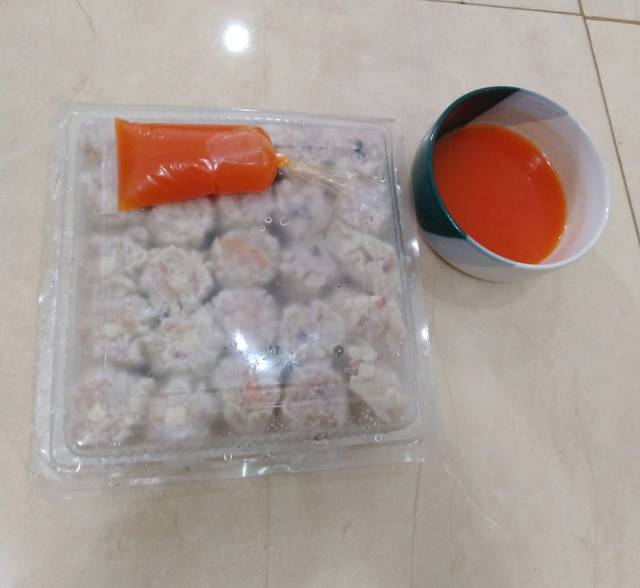 

Dimsum siomay lumpia ayam beku halal (harga per pc)