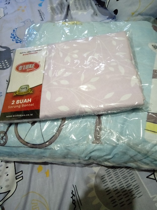 Best California Sarung Bantal + Sarung Bantal 2 Pcs - Random